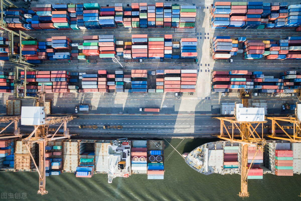 美西港口超1800人感染！深圳累计发现7名跨境货车司机确诊新冠